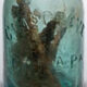 Найденная старая бутылка с гвоздями служила для защиты от злых чар