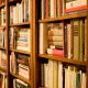 Библиотекари просят людей не разогревать книги в микроволновке