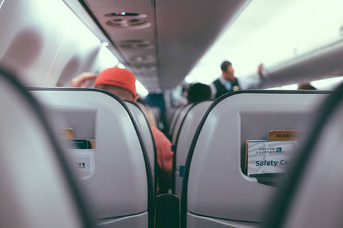 Пассажиры, скучающие по самолётам, могут принять участие в фальшивом полёте