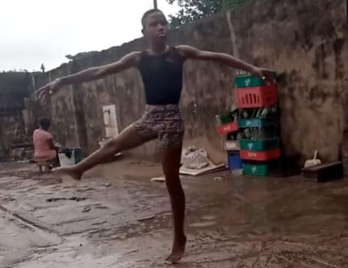 Мальчик из Нигерии, увлекающийся балетом, получил возможность улучшить своё мастерство