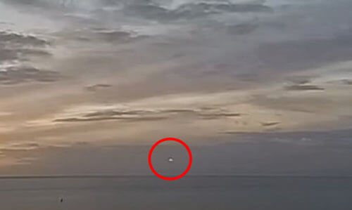 НЛО полетал над заливом, а после стремительно скрылся в вышине