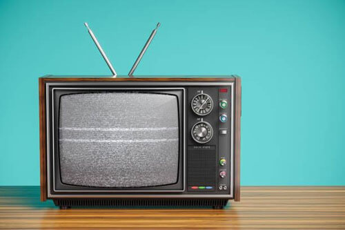 Селяне смотрели телепередачи с помехами из-за одного старого телевизора