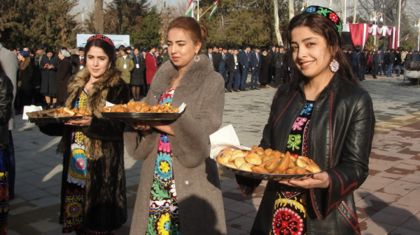 Как в Таджикистане отмечают праздник Сада