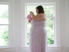 Сестру невесты не пригласили на свадьбу из-за лишнего веса