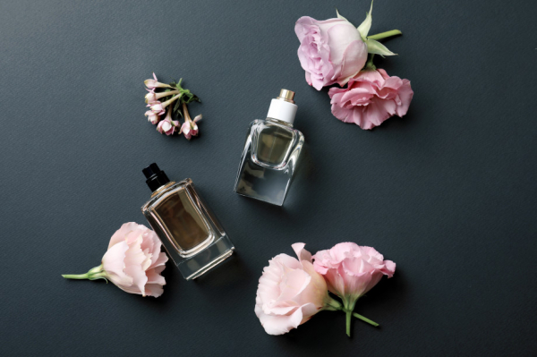 «Нет мужских и женских ингредиентов»: парфюмерный эксперт – о гендерно нейтральных ароматах, афродизиаках и трендах