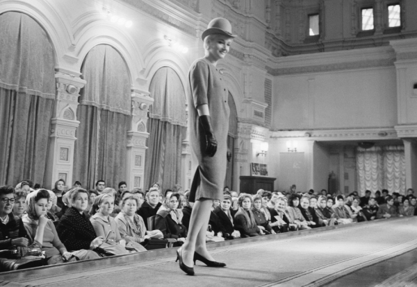 Между творчеством и плановой экономикой: каким было закулисье советской моды?