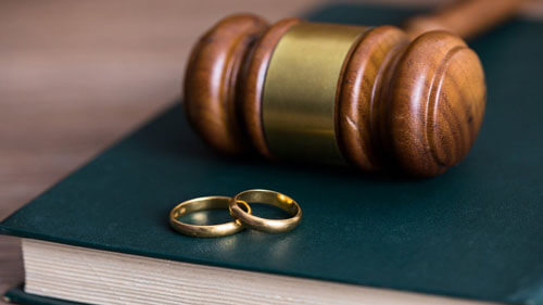 Судья отказалась разводить супругов и порекомендовала им помириться