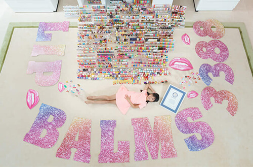 Шестилетняя девочка собрала рекордную коллекцию бальзамов для губ