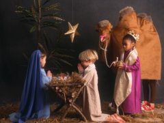 Родителям запретили просмотр детского рождественского спектакля