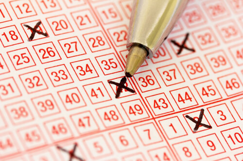 Используя одни и те же числа для лотереи, мужчина ждал выигрыша пять лет