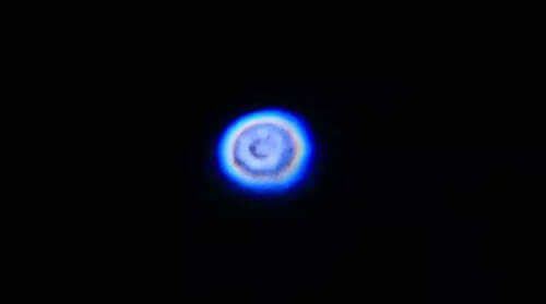 Фотограф запечатлел НЛО, похожий на пончик, но после удалил снимок