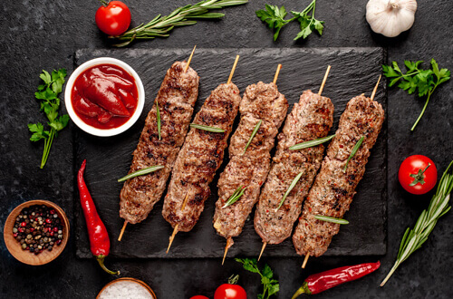 Шеф-повар из принципа не готовит кебаб, чтобы показать клиентам разнообразие турецкой кухни