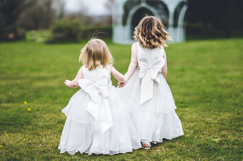 Сестра обиделась на невесту, которая устроила свадьбу без детей