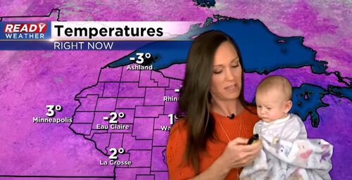 Девочка, появившаяся с мамой в прогнозе погоды, стала самым маленьким метеорологом в мире