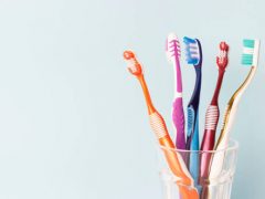 Учителя отстранили от работы за неоднократное использование чужой зубной щётки