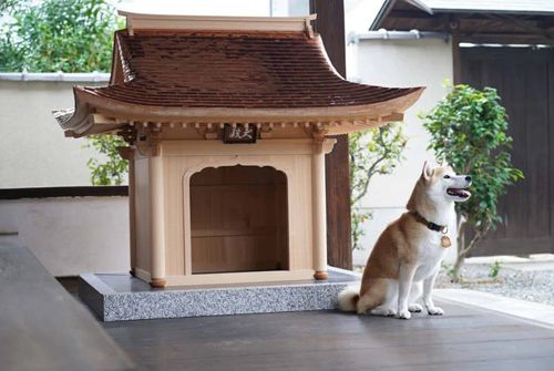 Эксклюзивный собачий домик представляет собой миниатюрный японский дворец