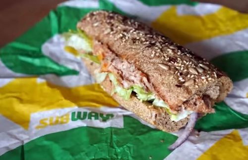 Путешественницу оштрафовали за сэндвич, который она привезла из Сингапура в Австралию