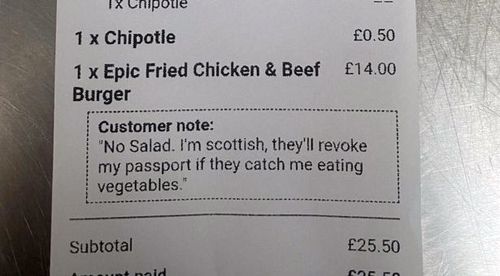Клиент попросил бургер без салата, заявив, что за поедание овощей у него отберут паспорт