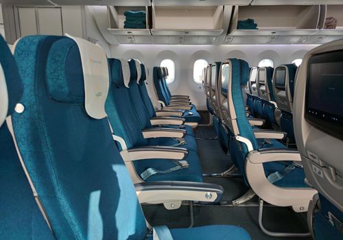 Пассажир не пожалел молодожёнов и не стал меняться с ними местами в самолёте