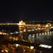 Казнь графа Дракулы, шабаш соблазнительных ведьм и призраки руин-пабов: как Будапешт стал одной из самых мистических столиц мира?