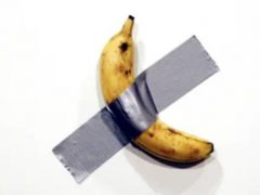 Голодный студент съел банан, выставленный в музее в качестве экспоната