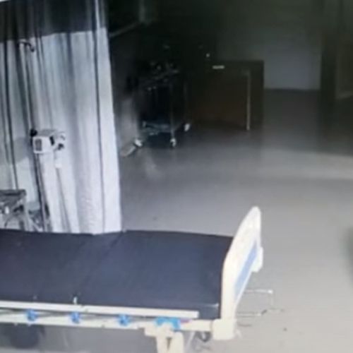 Призрак, летавший по больнице, попал в объектив камеры видеонаблюдения