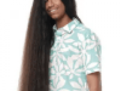 Подросток отрастил рекордно длинные волосы