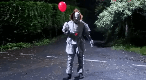 Горожан пугает разгуливающий по улицам «клоун-убийца»