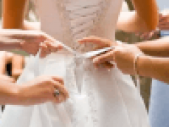 Невеста не пожелала, чтобы её сестра-инвалид приходила на свадьбу в белом «подвенечном» платье