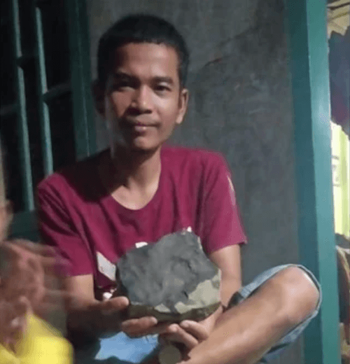 Метеорит пробил домовладельцу крышу, но сделал его миллионером