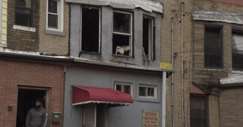 Домовладелец поджёг квартиру вместе с арендаторами-неплательщиками