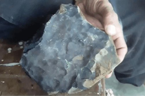 Метеорит пробил домовладельцу крышу, но сделал его миллионером
