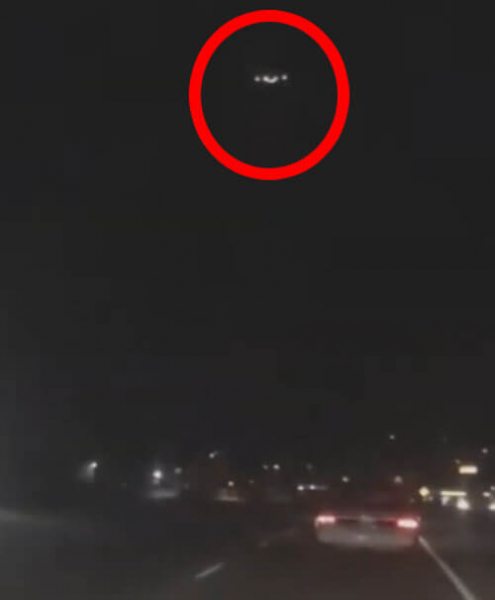 Зрители спорят по поводу НЛО, летавшего над шоссе