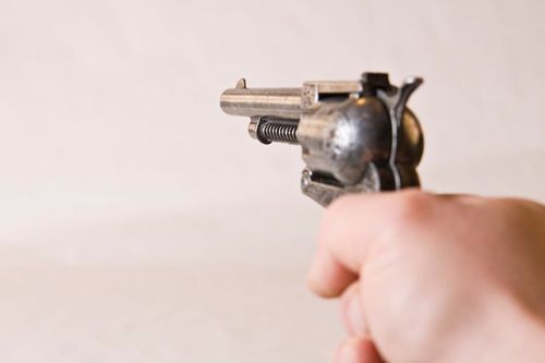 Преступного «Капитана Америку» с игрушечным пистолетом забили насмерть