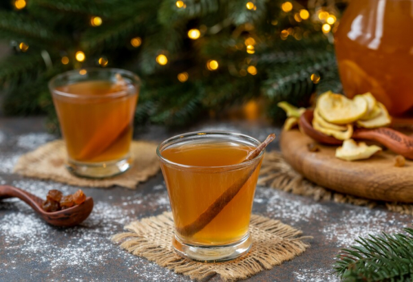 Апельсиновый пунш, мятный сбитень и вишневый глинтвейн: безалкогольные согревающие напитки на основе сока. РЕЦЕПТЫ
