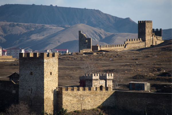 Древние города, крепости, пещеры и дворцы: что посмотреть в Крыму?